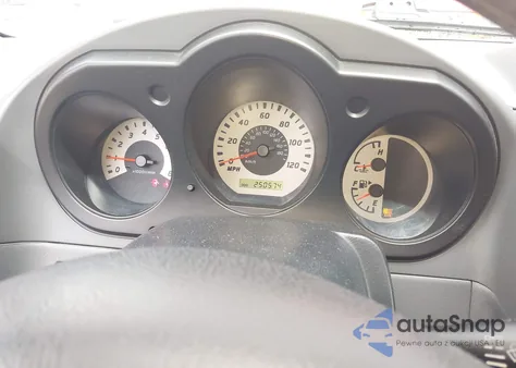 2004 Nissan Xterra Xe из США, поврежденный, VIN 5N1ED28T24C687485